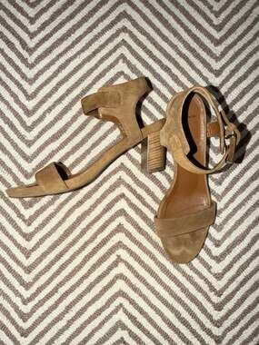 Aquatalia Breanna Tan Suede Ankle Strap Sandals size 7.5